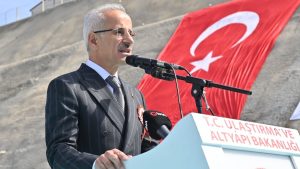 Bakan Uraloğlu: Ankara-Kırıkkale-Delice Otoyolu’nun yarısı tamamlandı