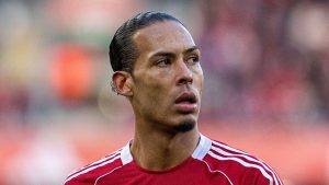 Galatasaray transferde büyük oynuyor: Virgil van Dijk için girişim başladı